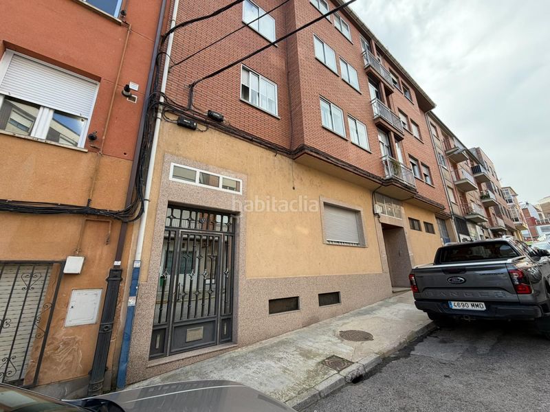 Foto c3f74fa4-5eda-4695-b412-bf0f52de7526. Apartament amb calefacció a Zona Alta Ponferrada