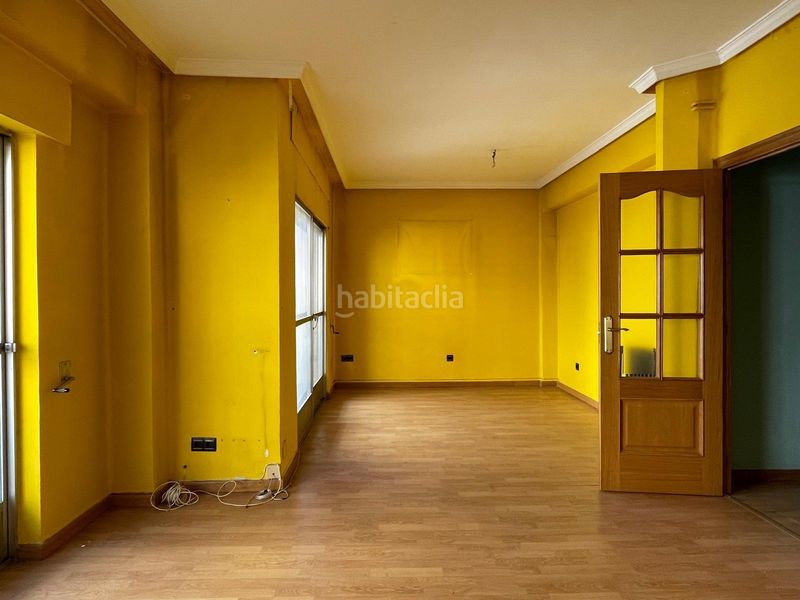 Foto dba91fb4-e7fc-47c6-8b6e-7dcc49dd3f9c. Pis amb calefacció a Centro Ponferrada