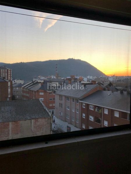 Foto 869dfd2a-3dbe-4ceb-9f08-25a1cf97a746. Apartament amb calefacció aparcament a Zona Alta Ponferrada
