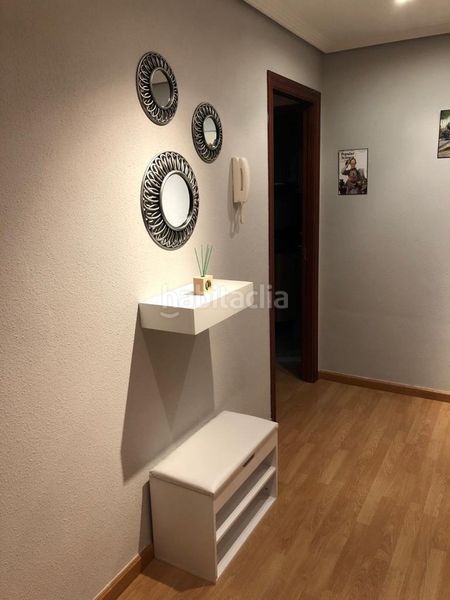 Foto 8d04cfdb-94b8-41af-af69-f5c695d4e14b. Apartament amb calefacció aparcament a Zona Alta Ponferrada