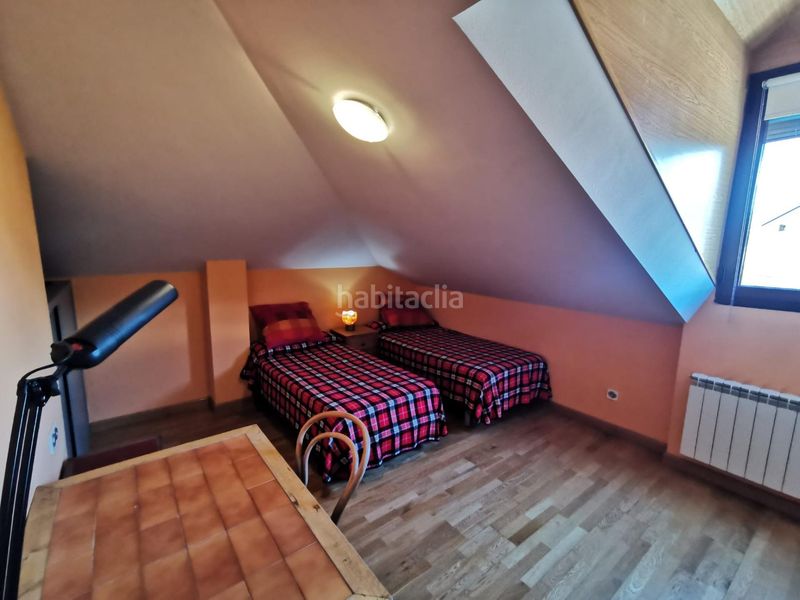Foto 1c16a7f4-54b1-46a6-8278-090bae2f531b. Duplex con riscaldamento parcheggio in Zona Alta Ponferrada