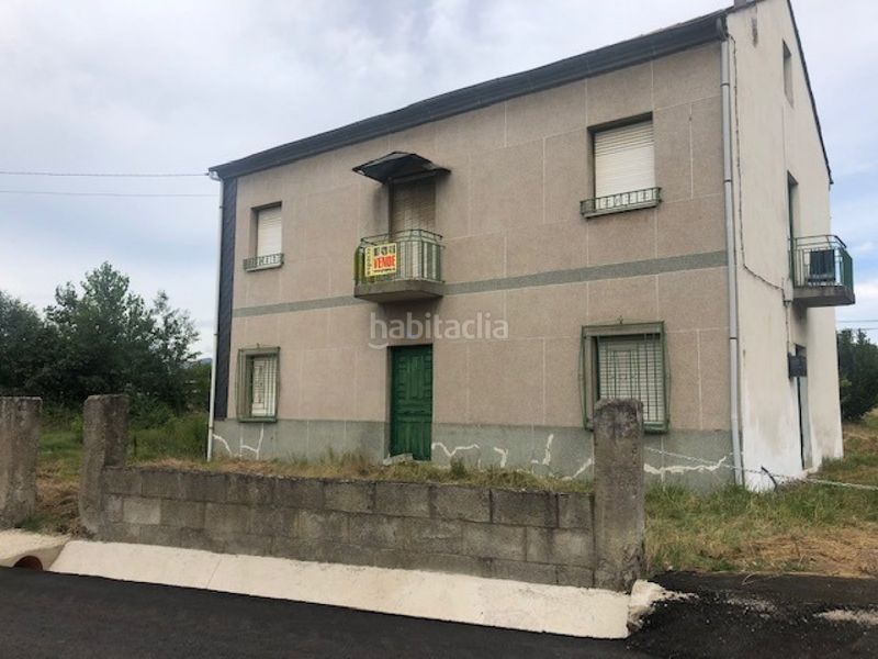 Foto 1d5da3bc-e6d6-4b18-b70f-86e8b4f3b6a1. Casa a calle calle campo 1 a Carracedelo