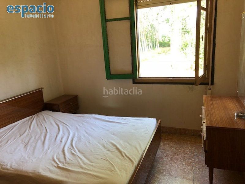 Foto ac6d8a22-7172-4385-a5ad-d0dc3101bd09. Casa a calle calle campo 1 a Carracedelo