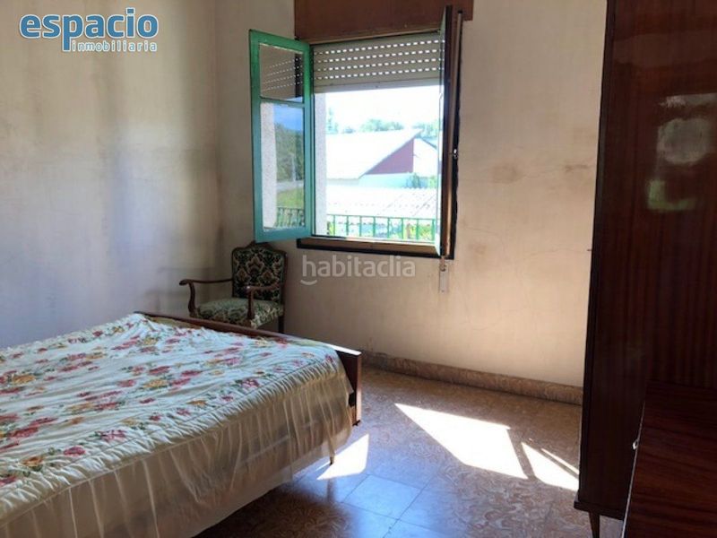 Foto ea2771c1-ce3e-457f-87a5-5d8fbb14fd86. Casa a calle calle campo 1 a Carracedelo