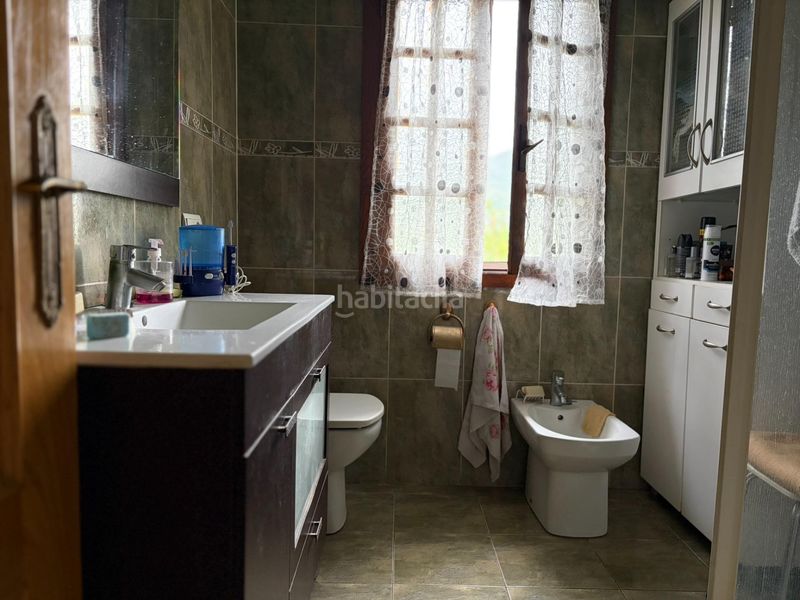 Foto 58082507-b561-4427-ba8c-ae47a0cf290a. Casa amb calefacció a Corullón