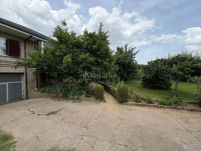 Foto f988a74f-5e07-440a-8dfd-303180f17441. Casa amb calefacció a Corullón
