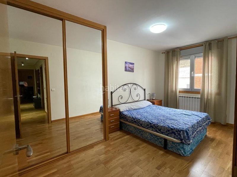 Foto 12dec549-72b9-43bb-bf26-6b54436f5643. Apartament amb calefacció a Zona Alta Ponferrada