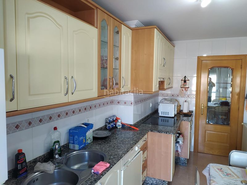 Foto 413161bb-6768-4c74-bbfc-813e87d30d1d. Apartament amb calefacció a Zona Alta Ponferrada