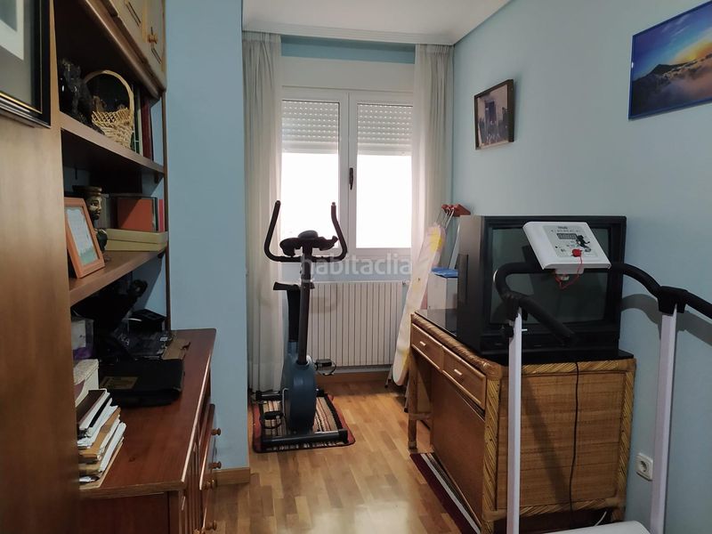 Foto e073edf4-1e90-4691-a5ad-6111279dd6c5. Apartament amb calefacció a Zona Alta Ponferrada
