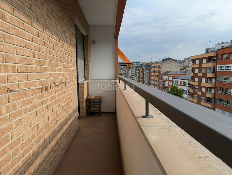 Foto 83bf9449-366e-4c3a-8a1a-ce50b2a8e7b4. Dúplex amb calefacció aparcament a Zona Alta Ponferrada