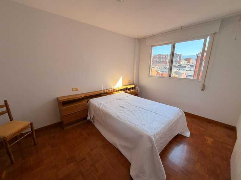 Foto 6c6523ae-62b6-45c6-9be2-63e32efa9d2d. Apartament amb calefacció aparcament a Zona Alta Ponferrada