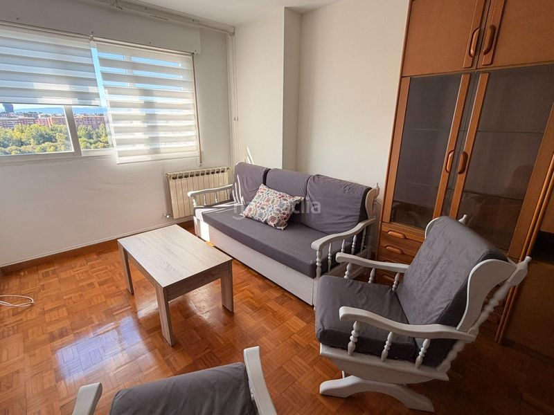 Foto a39b1f25-320f-4d5a-bacd-ec4bad17d80b. Apartament amb calefacció aparcament a Zona Alta Ponferrada