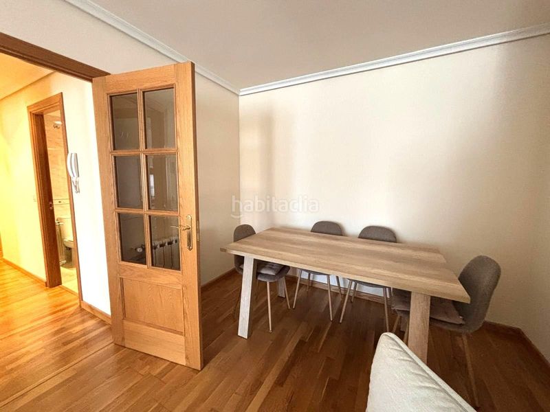 Foto 5baef2af-d45b-43f5-a8a3-31c1cbb20c9d. Apartament amb calefacció aparcament a Zona Alta Ponferrada