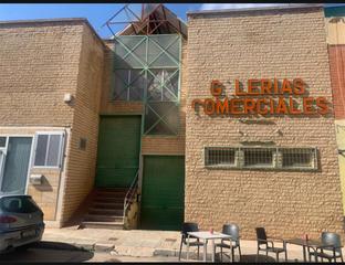 Locale commerciale in Los Dolores. Se vende local en antiguo centro comercial mercadolores