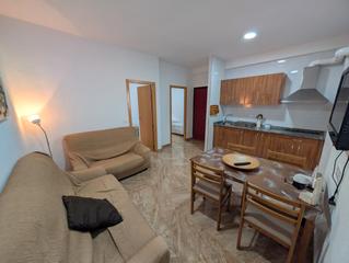 Location Appartement  Calle esmeralda. Se alquila habitación para chicas estudiantes