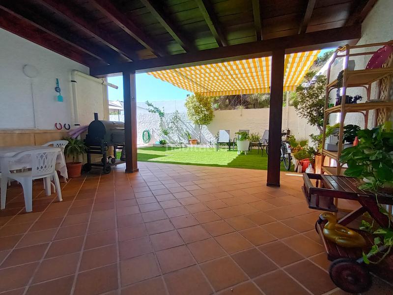 Foto 7278049d-0202-40d1-aba6-d05dec9b691d. Chalet with fireplace heating parking pool in Playa del Galán Manga del Mar Menor (La)