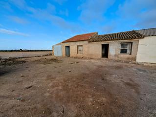 Casa a Los Martínez del Puerto. Se vende finca rustica con vivienda