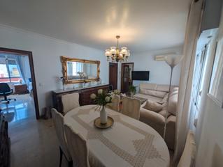 Flat in Barrio Peral-San Félix. Se vende piso único en bº peral