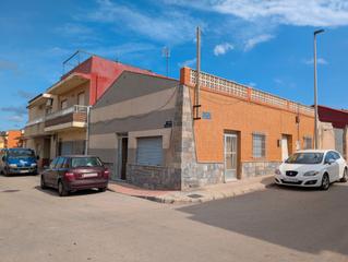Casa  Calle mayor. Se vende lote de 3 propiedades en el llano del beal
