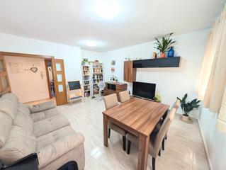 Pis  Camino viejo de pozo estrecho. Se vende piso bajo con garaje en los barreros