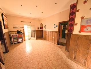 Maison  Calle álava. Se vende planta baja en bda. cuatro santos