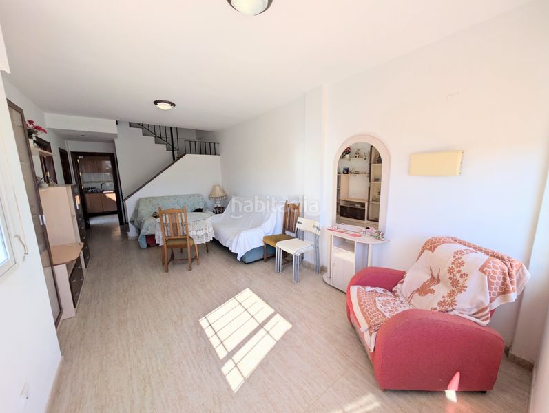 Foto a1624d32-07ab-4853-9c2e-93439ac67b47. Casa aparellada amb aparcament a La Palma Cartagena