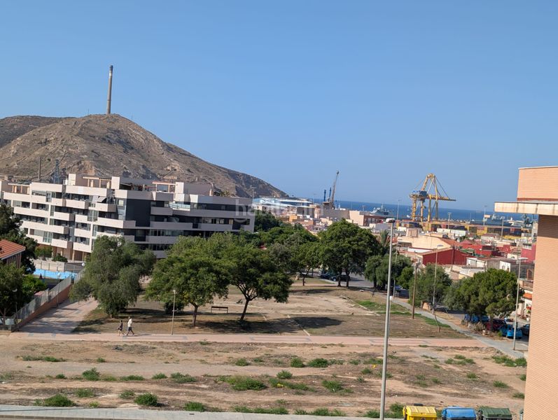 Foto 2f3cead5-8563-4a75-ad5d-65e064aa9666. Pis amb calefacció piscina a Santa Lucía Cartagena