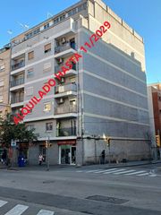 Piso en Les Planes. Vivienda alquilada con ascensor!