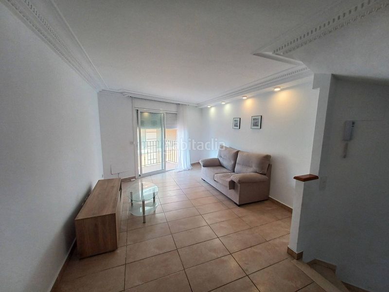 Foto 615aca43-37a2-41c5-ae8a-327756e84433. Casa adossada amb aparcament a Passeig Maragall Gavà