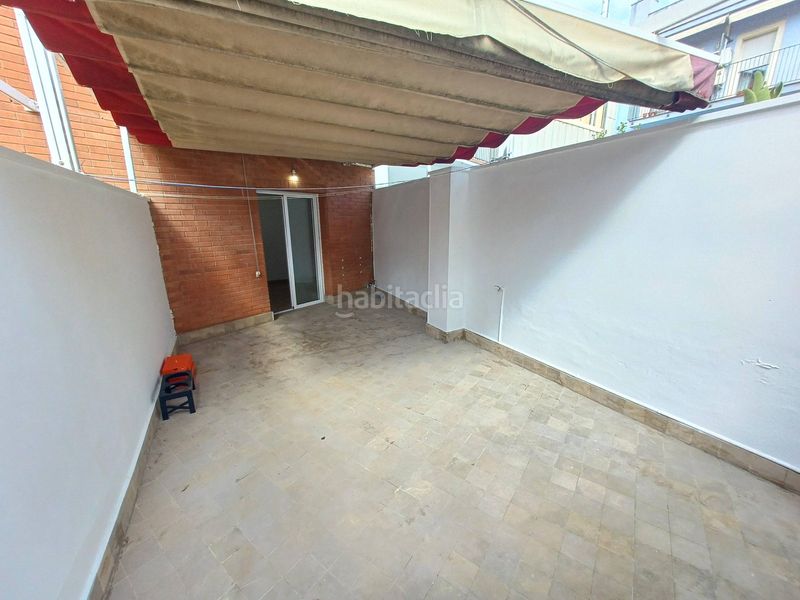 Foto 758f4e4a-6abc-4638-b291-1e9fc7b2cf77. Casa adossada amb aparcament a Passeig Maragall Gavà