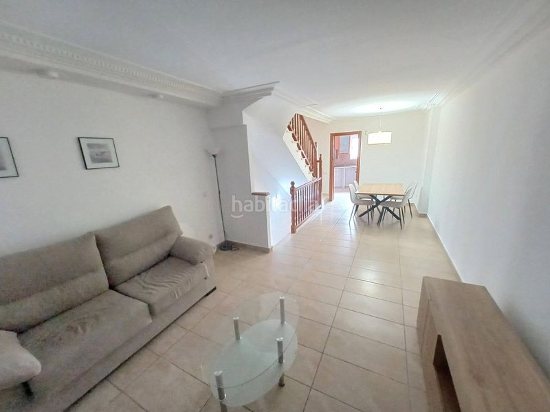 Foto 882b0480-5731-4d50-94f1-2cc54b2971c1. Casa adossada amb aparcament a Passeig Maragall Gavà