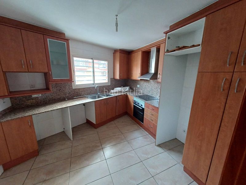 Foto a385f55a-1653-4679-889e-2fbde7431d55. Casa adossada amb aparcament a Passeig Maragall Gavà