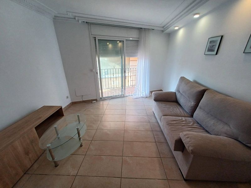 Foto cce772d2-f56a-4ac7-bd79-fd01246d242b. Casa adossada amb aparcament a Passeig Maragall Gavà