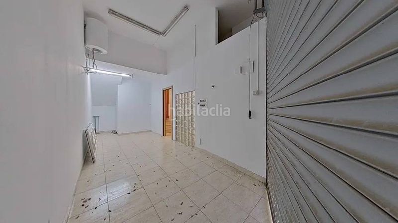 Foto d5e9660b-cd2c-428e-816c-9b1e5c0f61f9. Casa adossada amb aparcament a Passeig Maragall Gavà