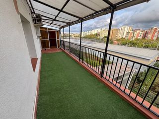 Piso en Sant Josep. Precioso �tico con terraza de 20m2 y ascensor