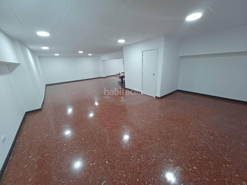 Foto 0724a9c4-5c58-4ae2-bc73-28fabb3c5c52. Miete büro in Centre Hospitalet de Llobregat (L´)
