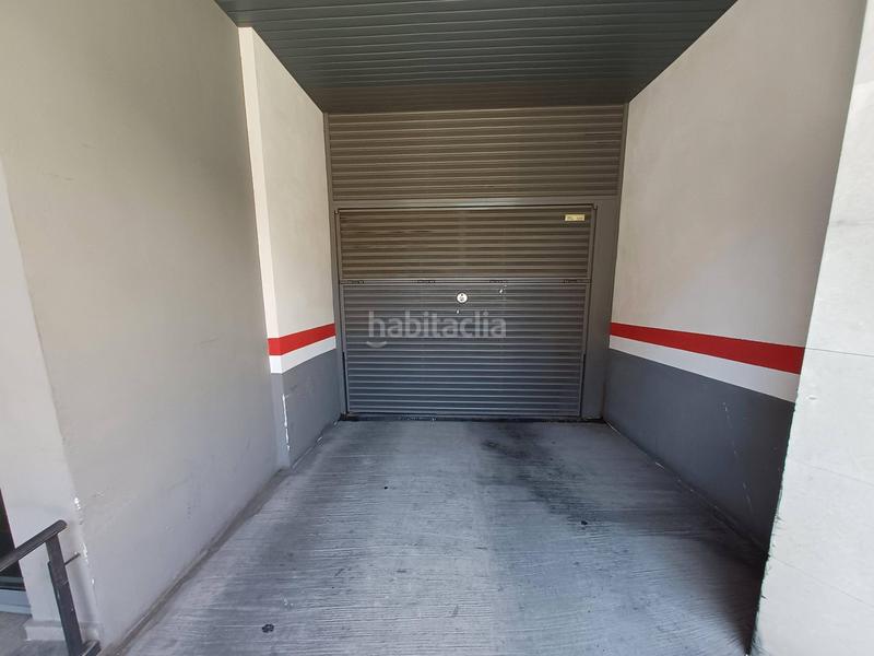 Foto 2de3d89f-48a1-43a2-9e76-8a5f80cd1478. Posto auto in Centre Hospitalet de Llobregat (L´)
