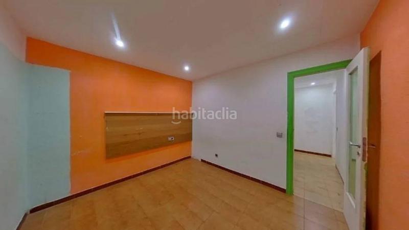 Foto 3a9254ed-738f-439d-bf95-a545a5adea32. Piso vivienda ocupada ilegalmente en La Torrassa Hospitalet de Llobregat (L´)