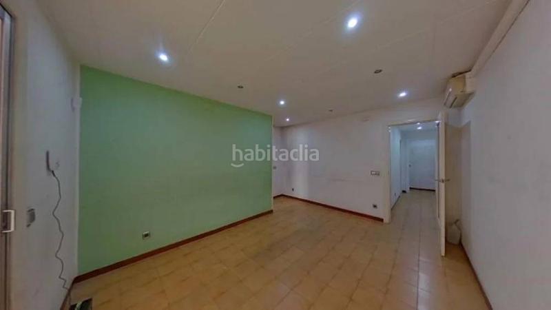 Foto 7e0cdc28-ea4f-434d-bf55-c90fb13d8a5c. Piso vivienda ocupada ilegalmente en La Torrassa Hospitalet de Llobregat (L´)