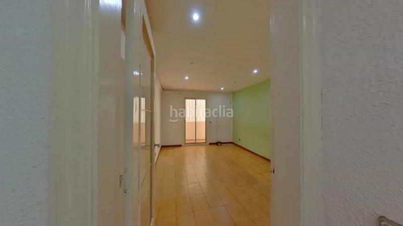 Foto 9d581765-4a83-4263-bf10-5d57df15624b. Piso vivienda ocupada ilegalmente en La Torrassa Hospitalet de Llobregat (L´)