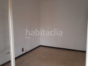 Foto c77cfc5a-0244-42ea-b5ac-2382f5decb2a. Pis a carrer de la mare molas 35a a Ponent Reus