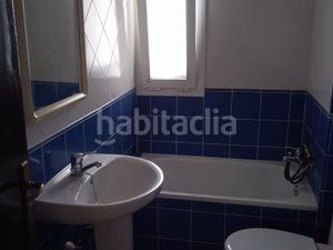 Foto f3f7e79b-8e20-4a48-8be6-1a7c23dd6254. Pis a carrer de la mare molas 35a a Ponent Reus