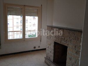 Foto f49aa8b8-a5e6-40a2-95c5-385c93a6819d. Pis a carrer de la mare molas 35a a Ponent Reus