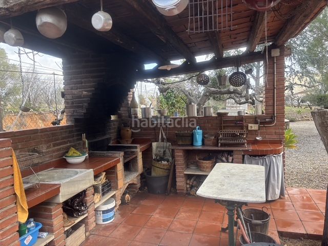 Foto c2dea83b-1097-4ba2-ac4a-9414c519e6df. Finca rústica a carrer del morell 20 a Llevant Reus