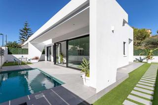 Maison à El Pinar de Campoverde. Casa en venta en pinar de campo verde, 3 dormitorios.