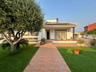 Location Chalet à Santiago de La Ribera. Chalet en alquiler en santiago de la ribera, 4 dormitorios.