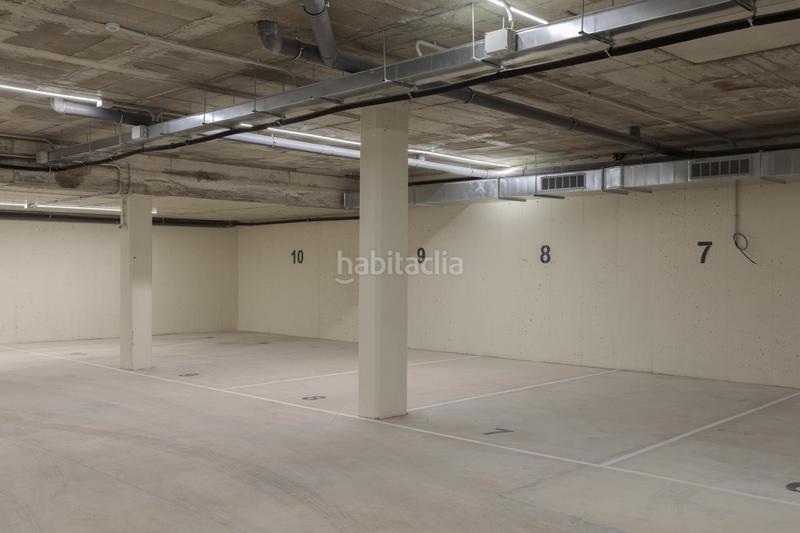 Foto 58793890-c17f-4a77-ba8f-6364f2900154. Autoparkplatz in Vinyets-Molí Vell Sant Boi de Llobregat