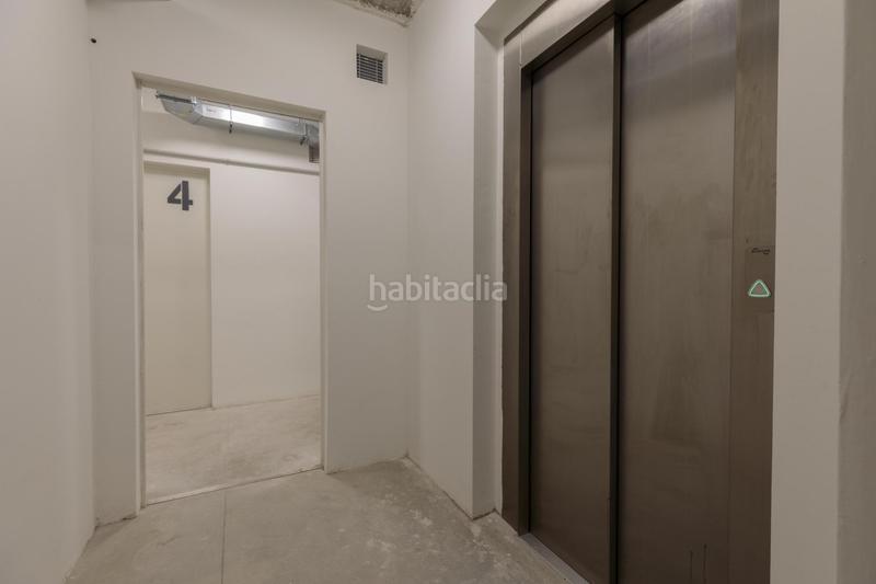 Foto 7315c530-0d1d-47c0-ae8c-db77c581fe7f. Autoparkplatz in Vinyets-Molí Vell Sant Boi de Llobregat