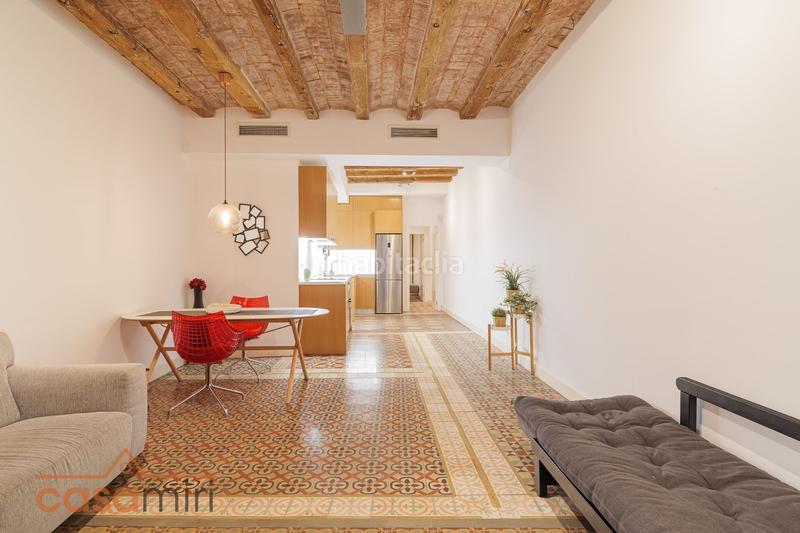 Foto 8af88d4d-5ff1-4fb8-8364-b9e03c2cfa74. Miete etagenwohnung mit heizung in Gòtic Barcelona