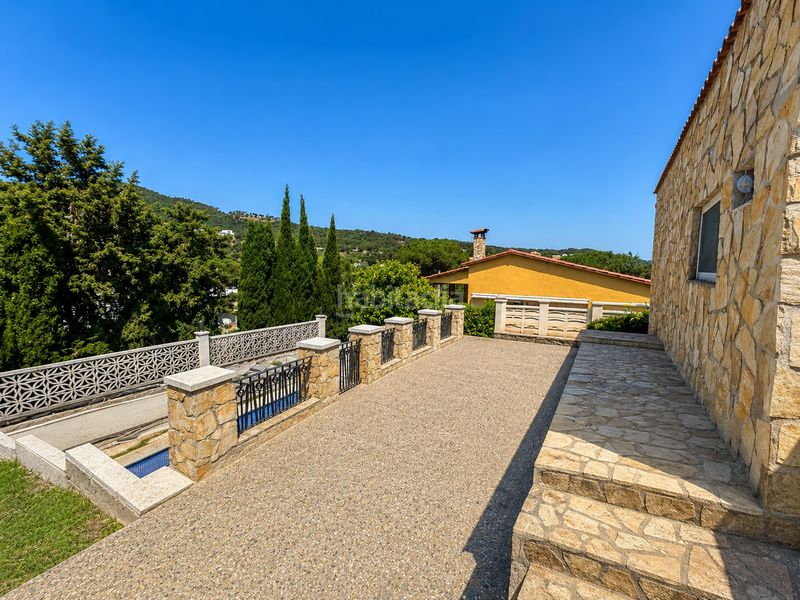 Foto b55d13cd-4749-4658-8ce4-b8ea5be828cf. Casa amb piscina a Niàgara Parc -Àgora Parc Tordera